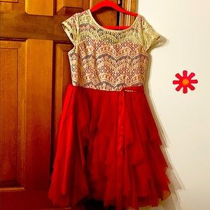 Beautiful Holiday Dress!!